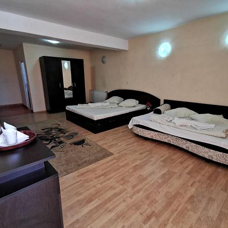 Motel International Recola Băneşti Exterior foto